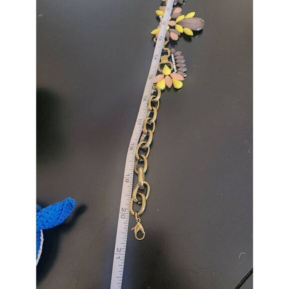 Erica Lyons NWT statement necklace yellow and rose pink - Picture 6 of 8